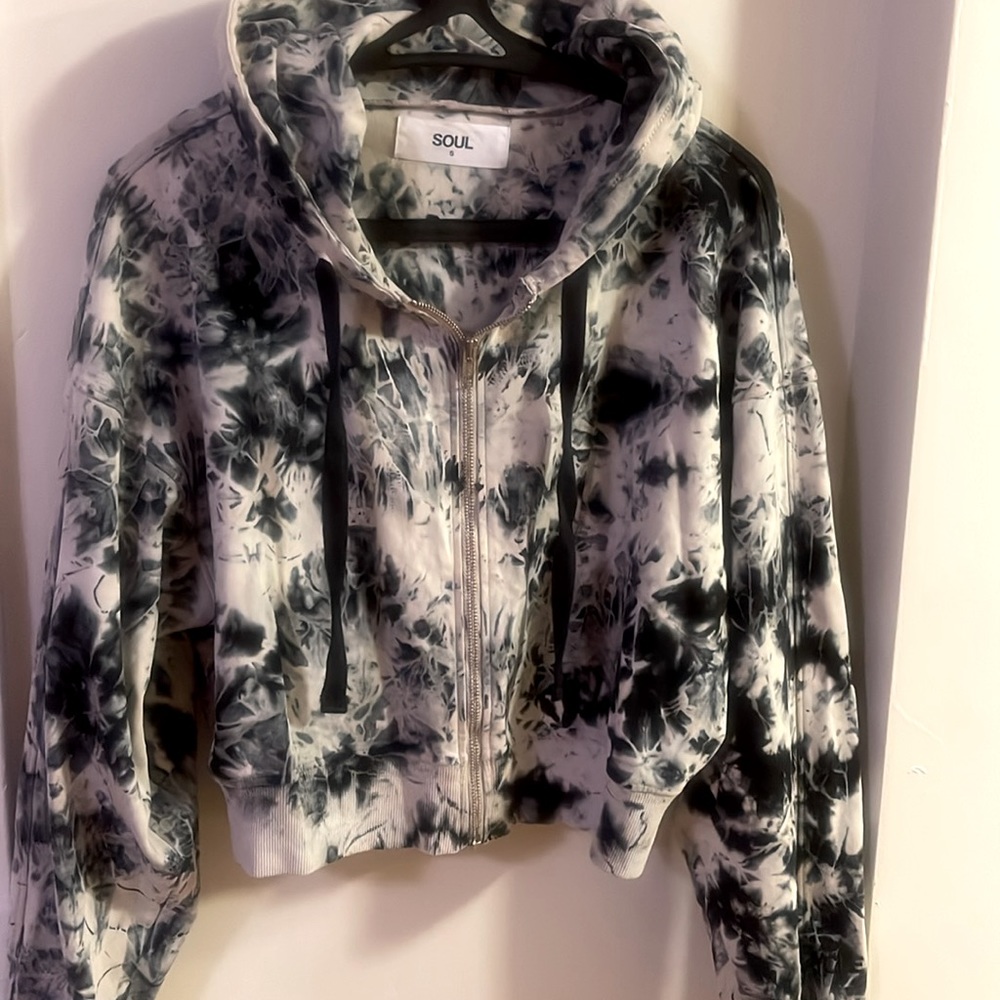 NWOT SoulCycle Blue Tie Dye Cropped Hoodie - Size Small
